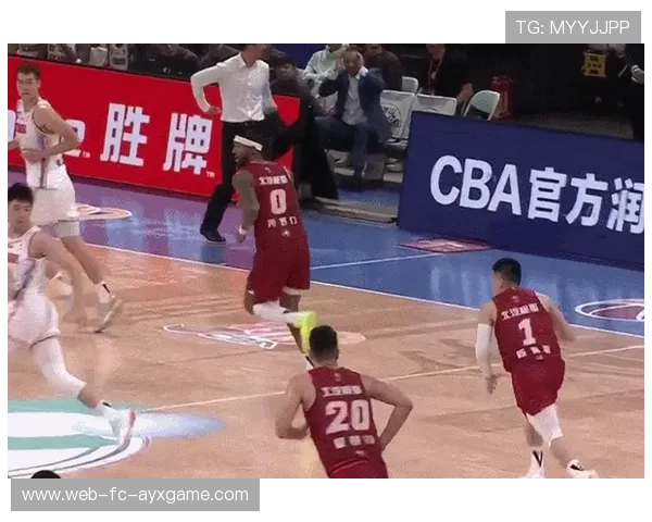 CBA 裁判又成主角：两次争议判罚改变比赛